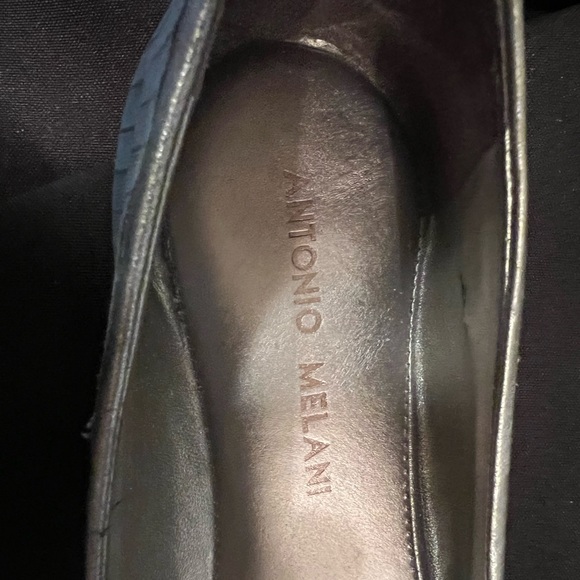 Antonio Melani pewter ladies flat bling 8.5 shoes - Picture 9 of 9